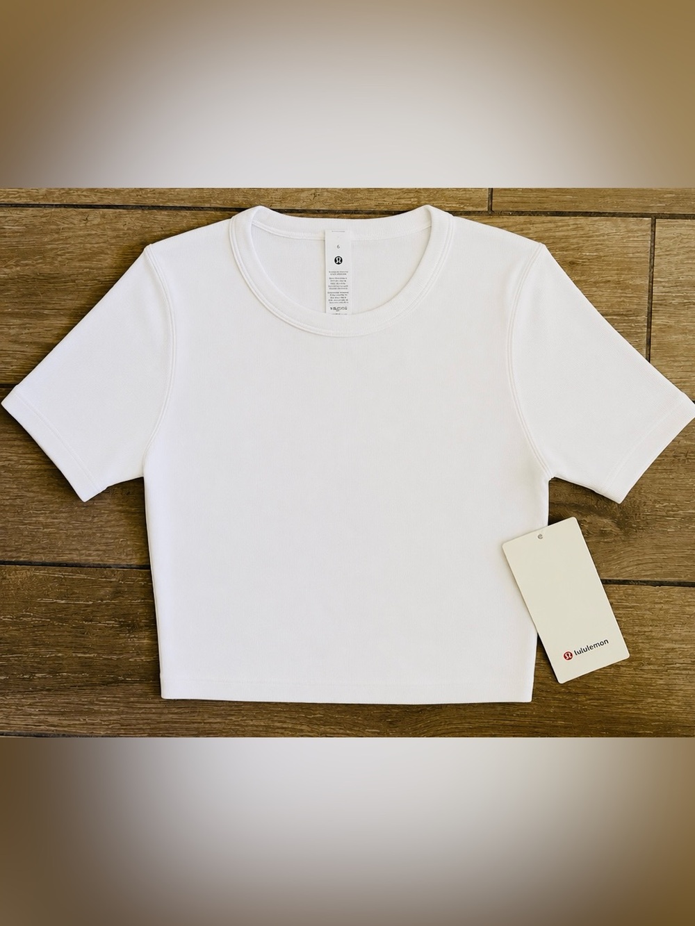Lululemon Hold Tight Cropped Tee White Ribbed Stretch Short Sleeve Top NWT Size6 - Picture 2 of 5